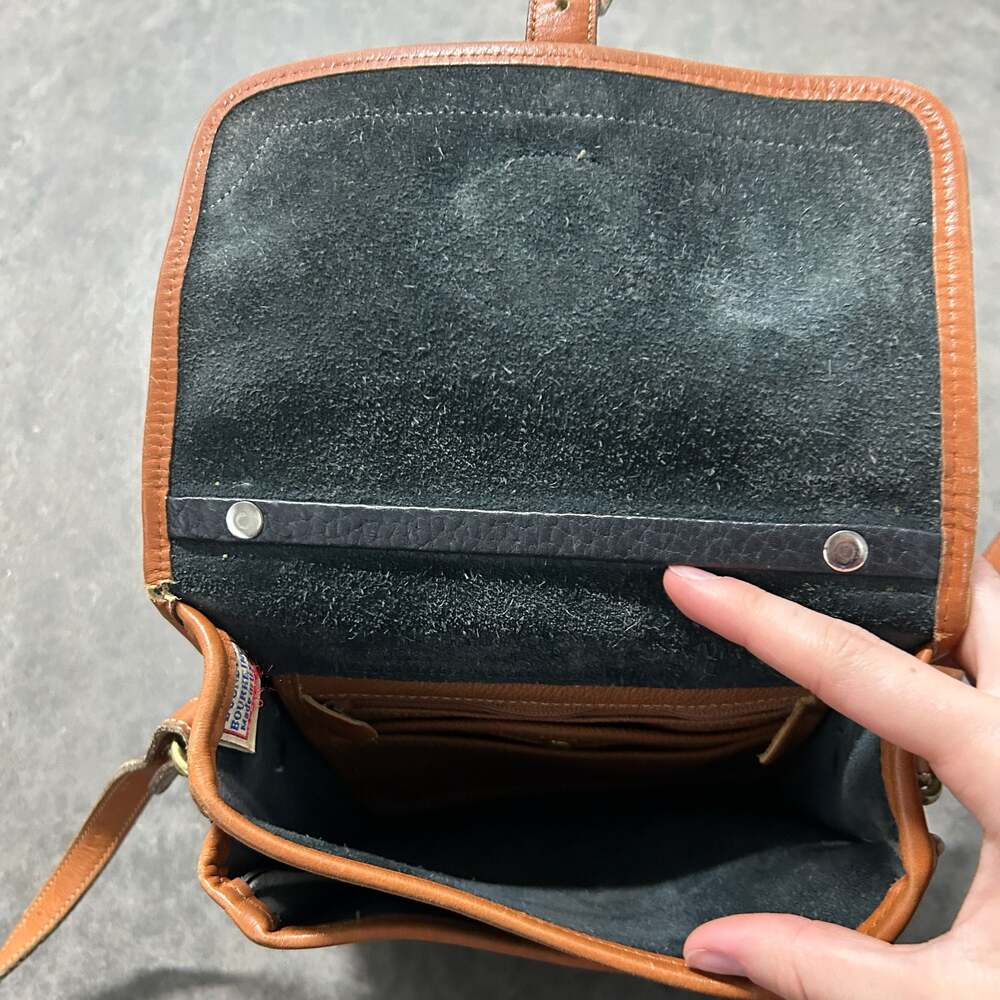 Vintage Dooney & Bourke All Weather Leather Surrey Carrier Crossbody Bag - Picture 13 of 13